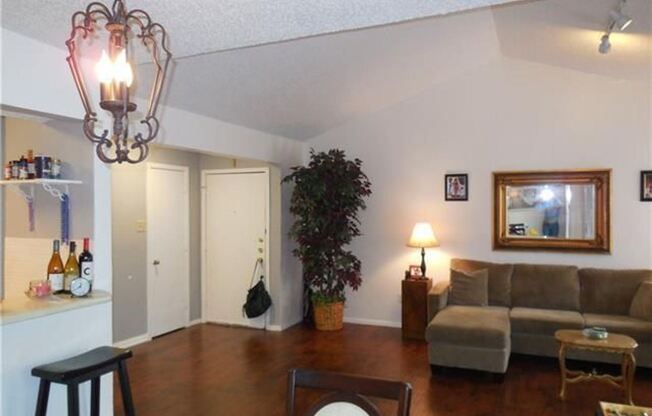 6050 Melody Lane Bldg D Unit 319