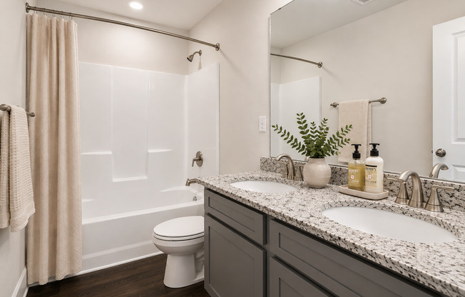3 beds, 2.5 baths, 1,407 sqft, $2,200, Unit 8213