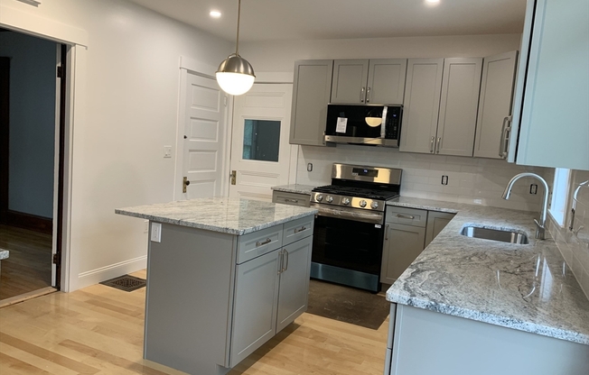 38 STERLING RD
