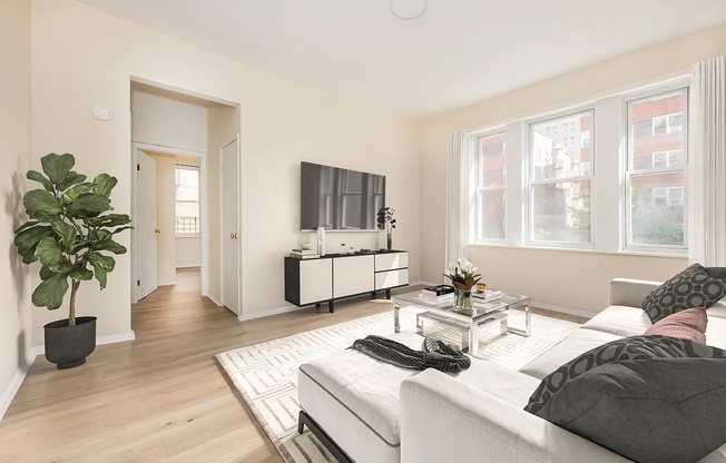 1 bed, 1 bath, $4,895, Unit 2C
