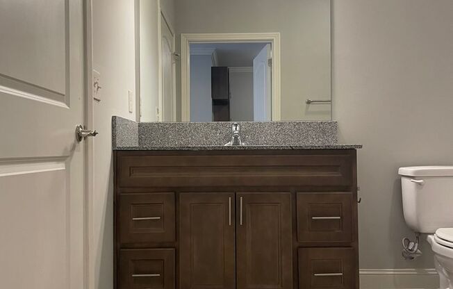 1 bed, 1 bath, 848 sqft, $775, Unit 31