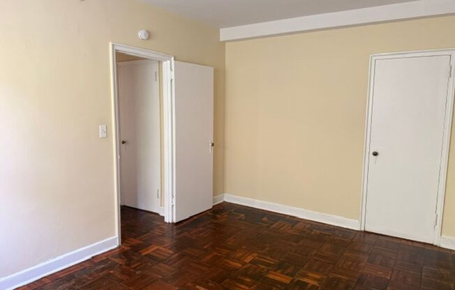 1 bed, 1 bath, 653 sqft, $900, Unit B62