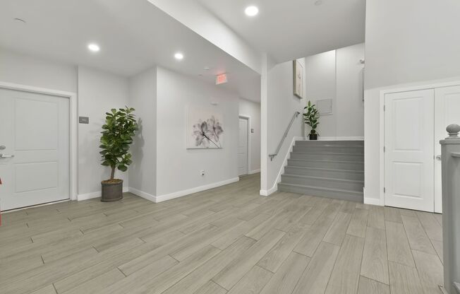 2 beds, 1 bath, 9,999 sqft, $2,250, Unit 64-203