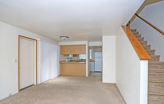 Spacious 3 Bedroom Home in Bremerton!