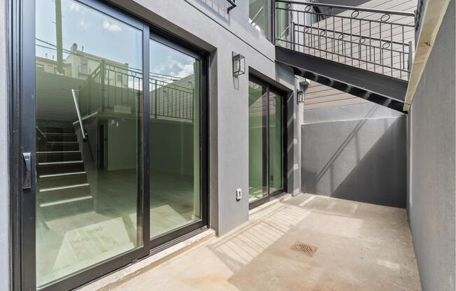 112 LUQUER ST