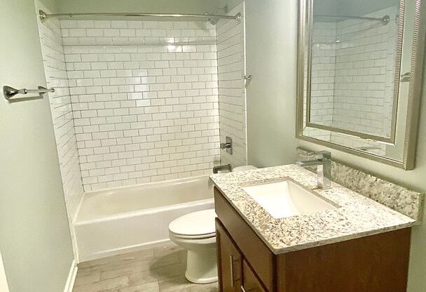 2 beds, 1 bath, 925 sqft, $1,250, Unit 1