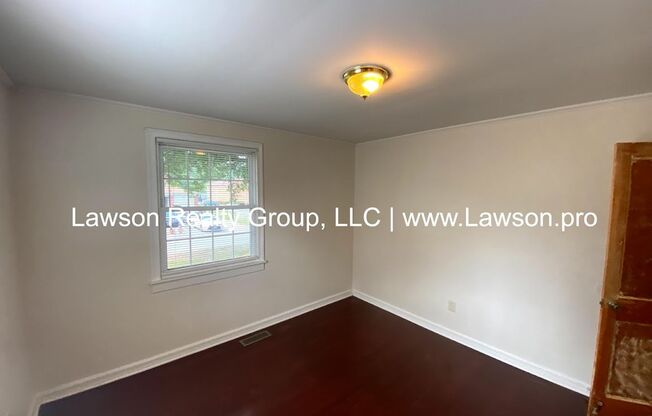 2 beds, 1 bath, $1,095