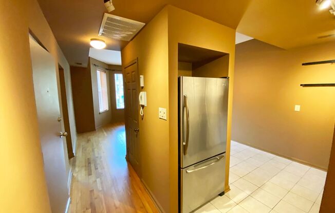 1 bed, 1 bath, 982 sqft, $2,167, Unit 201