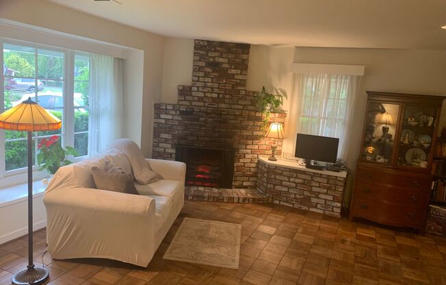 Apple Blossom Manor: Charming 2 Bedroom, 1 Bath with Bonus Room Showing Now!