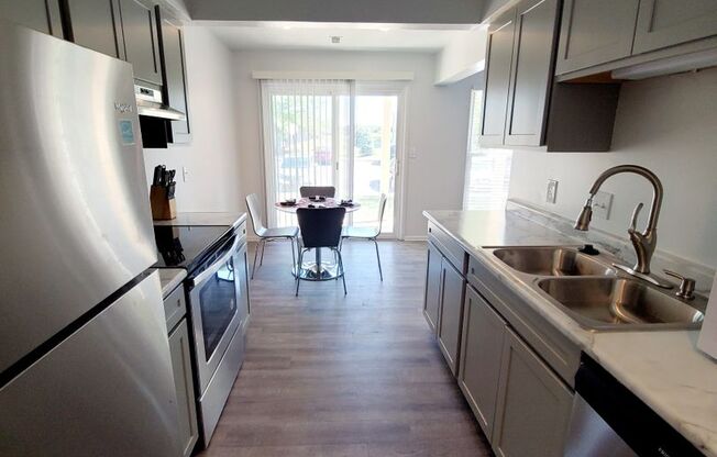 2 beds, 1 bath, 956 sqft, $2,600, Unit 3607-1A