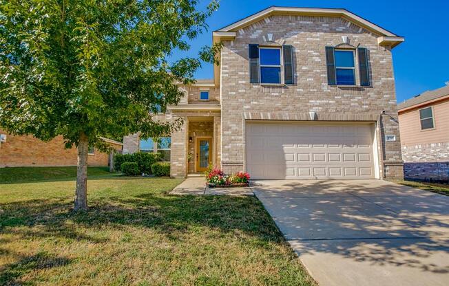 1215 ALHAMBRA DR