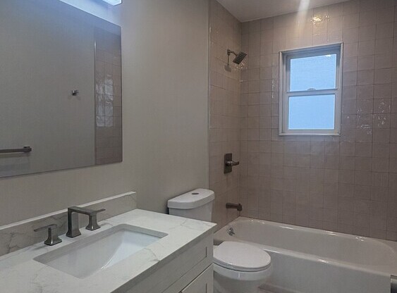 3 beds, 2 baths, 1,000 sqft, $3,800, Unit 3A