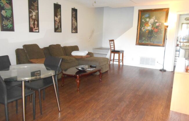 2 beds, 2 baths, $2,000