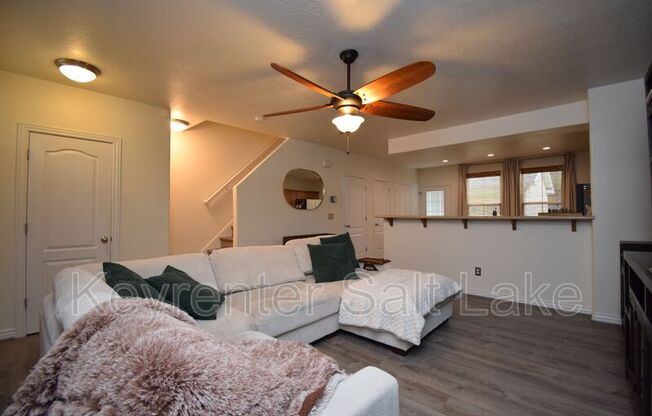 10533 S OQUIRRH LK RD