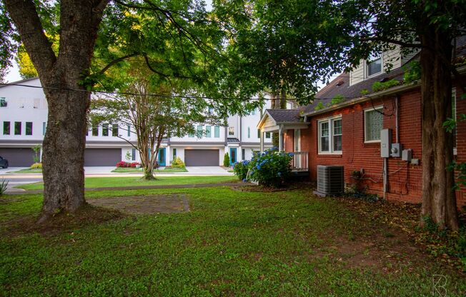 Prime location & Space!