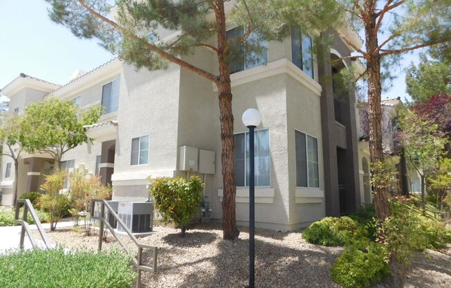 2 beds, 2 baths, $1,850, Unit Bldg 5