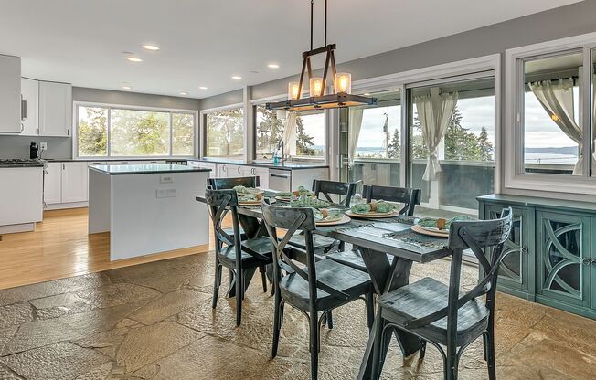 Rare Find: Flexible Living and Stunning Views in Des Moines, WA
