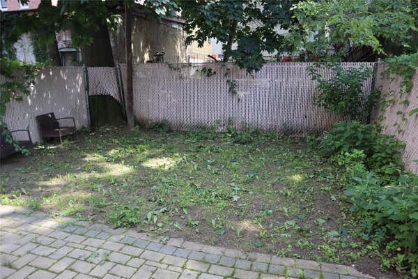 268 E 235 ST