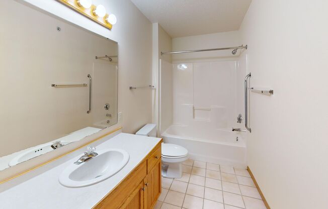 3 beds, 2 baths, 1,352 sqft, $1,595, Unit 2900-1148