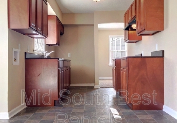 4626 WINDWARD CV