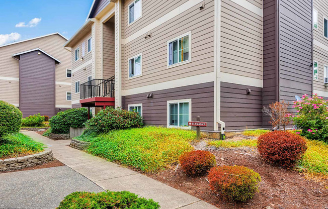 Welcome to Chelsey Lane Apartments