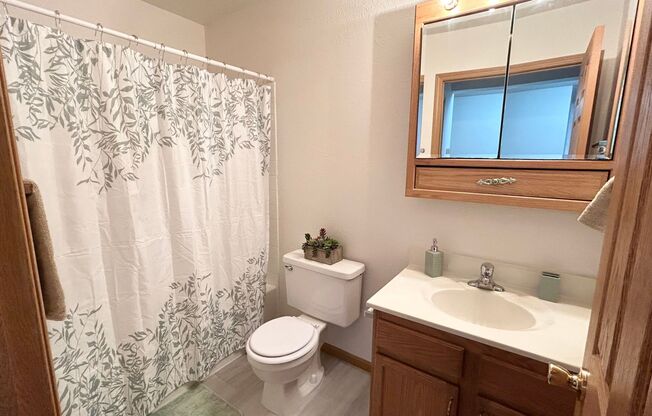 2 beds, 1 bath, 840 sqft, $860, Unit 2542-303