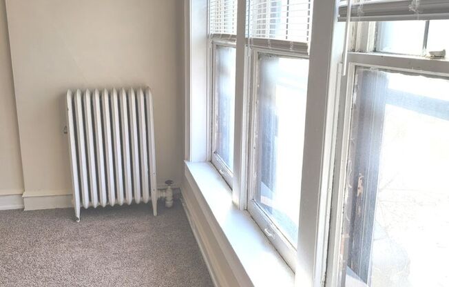Studio, 1 bath, $775, Unit 305