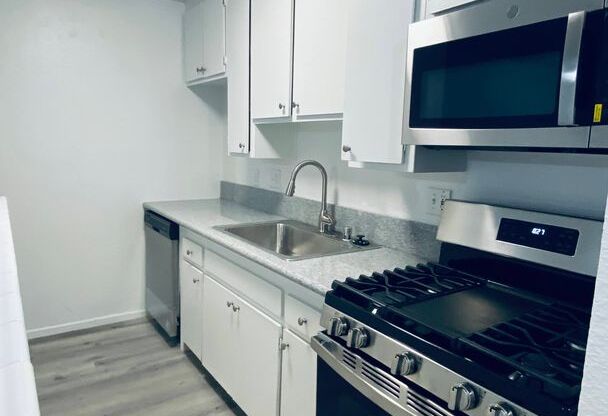 Studio, 1 bath, 460 sqft, $1,545, Unit 045#18