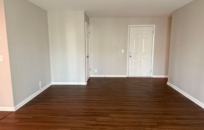 2 beds, 1 bath, 1,000 sqft, $1,195, Unit A8