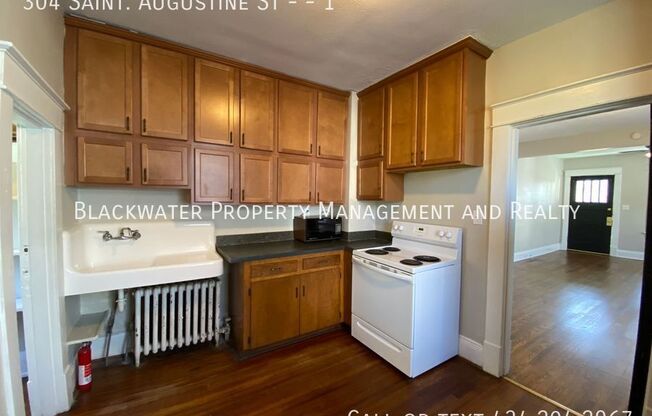 304 SAINT AUGUSTINE ST