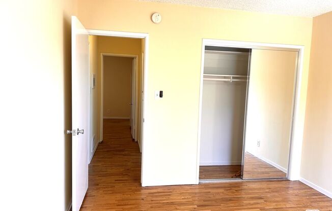 5411 S CENTINELA AVE