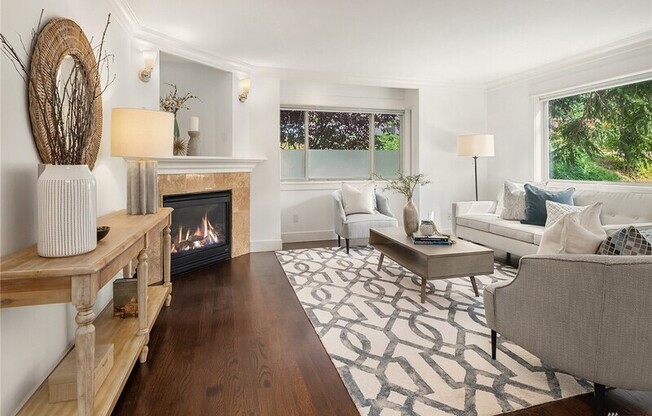 2817 14th Ave W