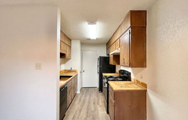 2 beds, 1.5 baths, 1,186 sqft, $975