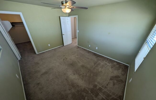 3 beds, 2.5 baths, $2,100