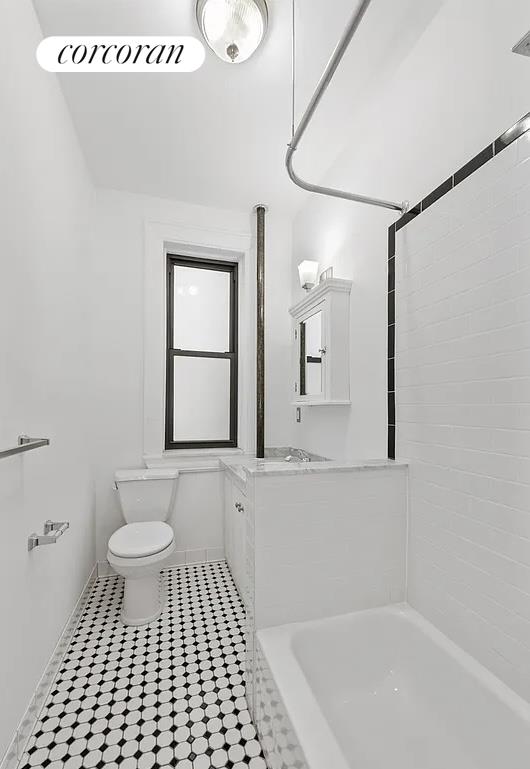 208 PROSPECT PARK W