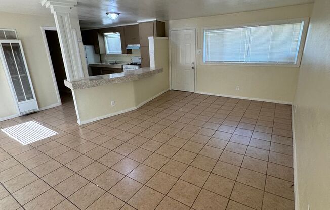 2 beds, 1 bath, $1,875, Unit 3522