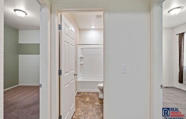 Beautiful Newer Home in Windsor – 3 Bed, 2 Bath with Spacious Layout and Dream Backyard!