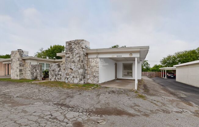 6808 Trail Lake Drive