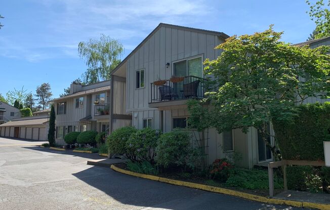 Traditional Style 1- & 2-bedroom apartments with a neighborly vibe!