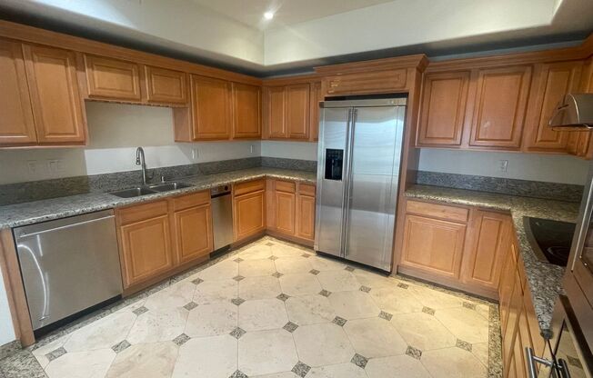 2 beds, 2.5 baths, $2,000, Unit Unit 706