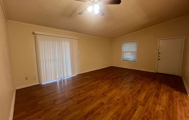 2/1 with Carport / Fridge / No Carpet /Gas Cooking / Fenced in Yard / CISD
