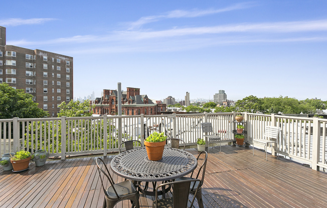 15 Butler Pl 1E