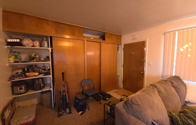 2 beds, 1 bath, $1,950, Unit 1