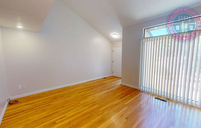 Prime West Linn Location - Walkable to High School, Market of Choice & Shopping