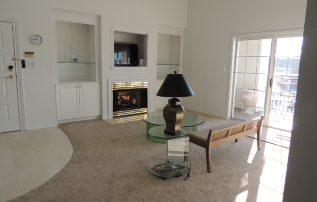 1292 LASKIN RD