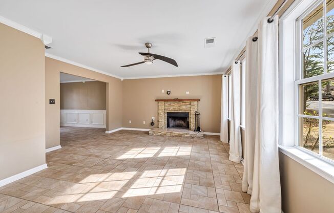 harming Stepless Ranch Home for Rent in Towne Lake – Prime Woodstock Location