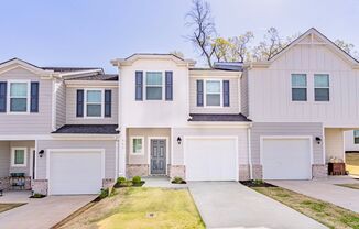 Townhome in heart of Greer