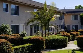 1 Kona Palms Apartments