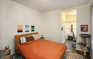 78 10 32 AVE