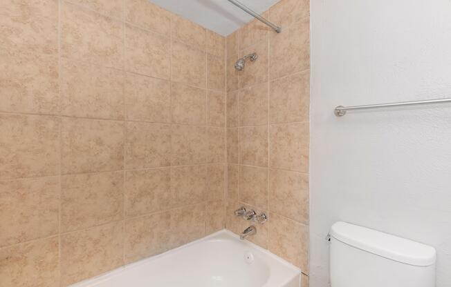 Studio, 1 bath, 433 sqft, $768
